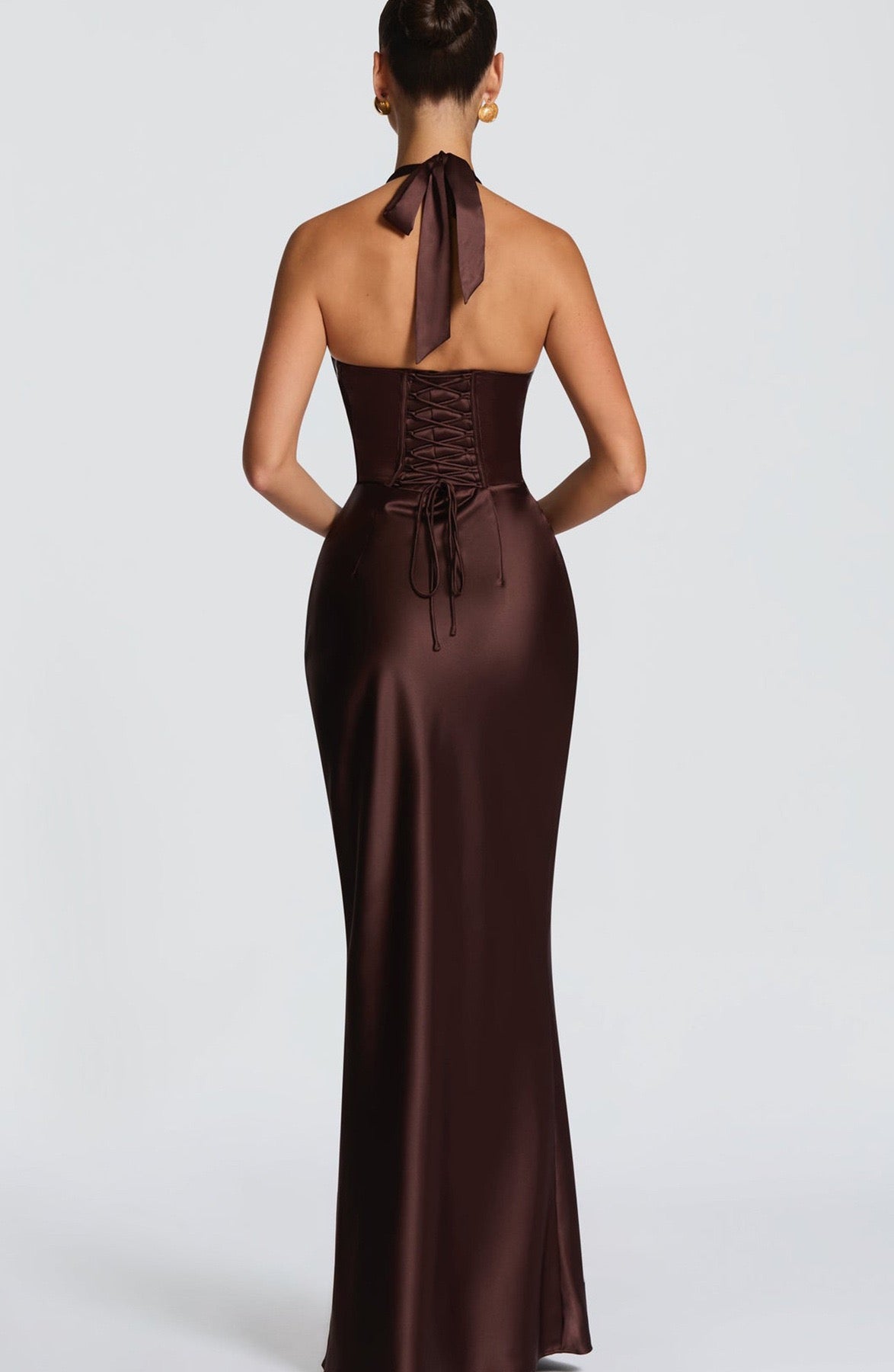 Robe Stella – Robe Longue Satinée à Col Halter et Drapé