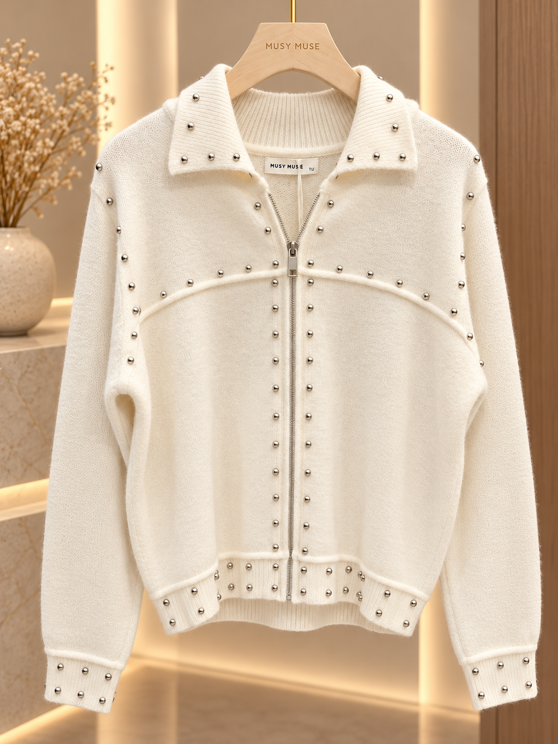 AMAYA – Gilet en maille à détails argentés