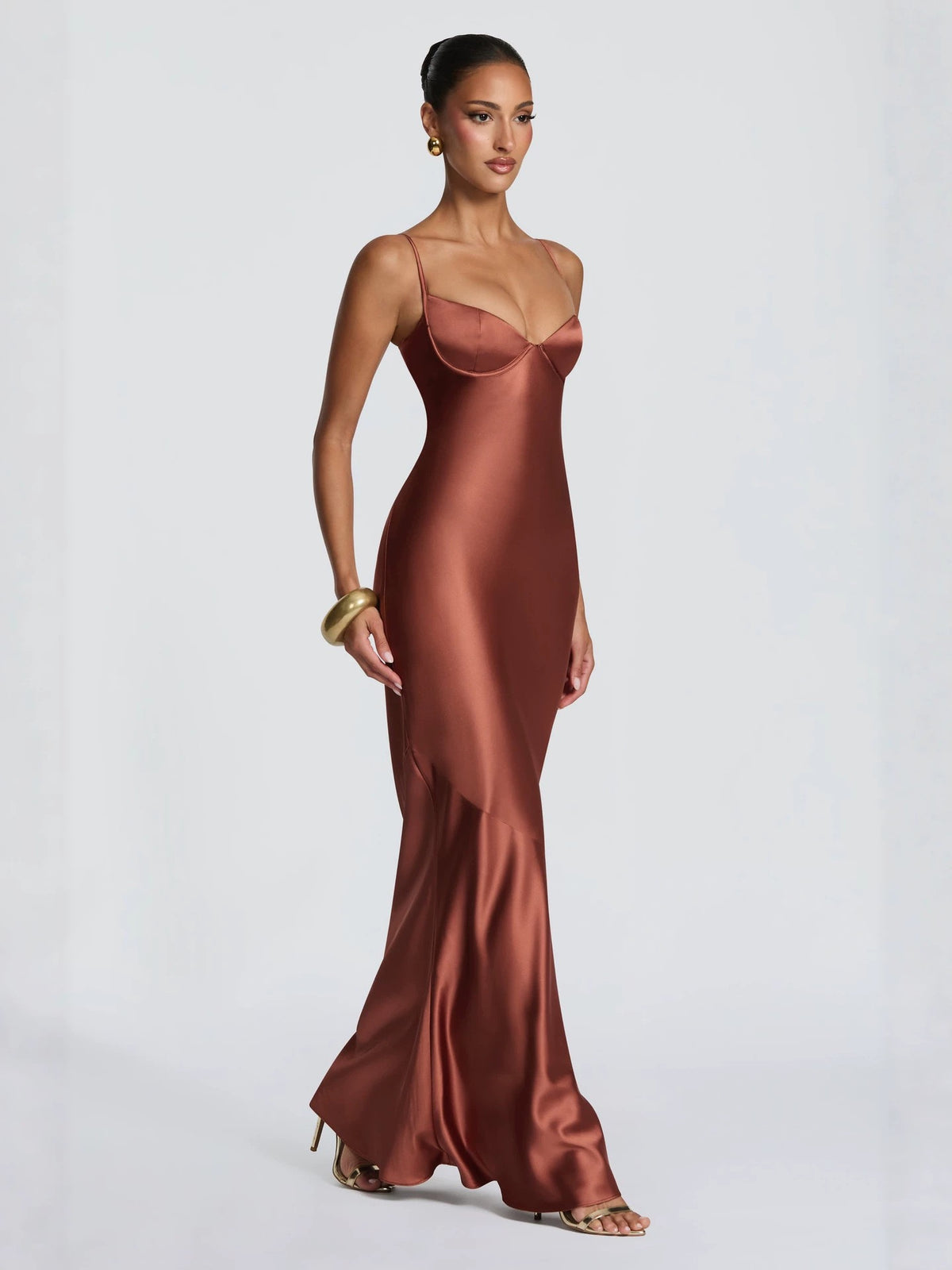 Robe Longue BELLADONA – Robe Satinée à Décolleté Balconnet