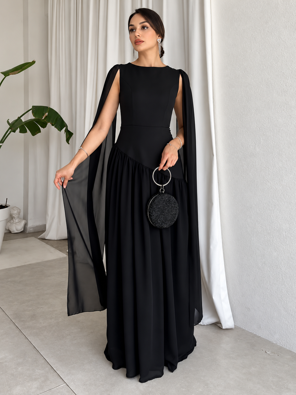 Robe Longue SUNA – Robe Élégante à Manches Cape