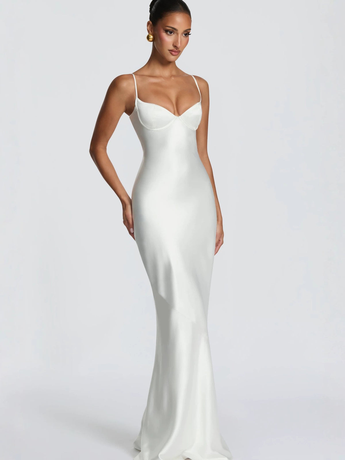 Robe Longue BELLADONA – Robe Satinée à Décolleté Balconnet